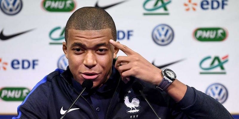 kylian-mbappe-au-cours-de-la-conference-de-presse-a-clairefontaine-ce-jeudi