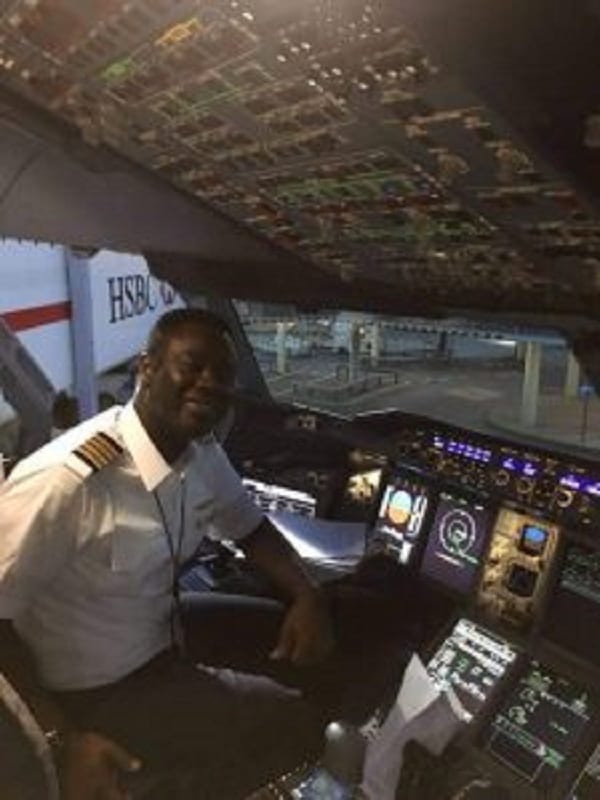 Capitaine Quainoo: Le pilote ghanéen qui fait voler le plus grand avion du monde