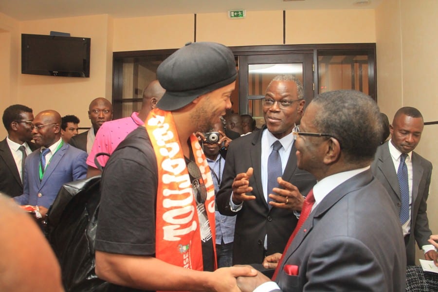Côte d'Ivoire: Ronaldinho visite Hamed Bakayoko et d'autres autorités