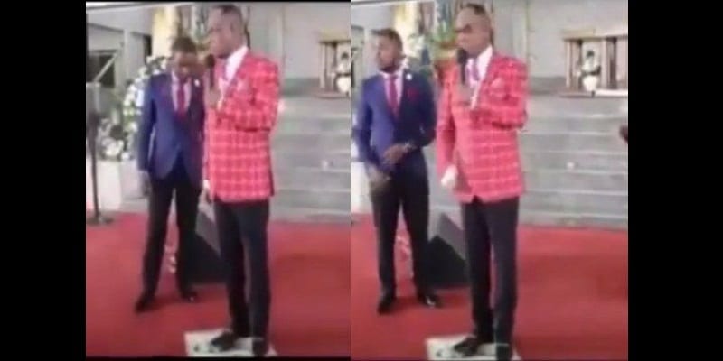 Pastor-steps-on-photo-of-Jesus-says-it’s-a-sign-of-mental-slavery-lailasnews-600×356