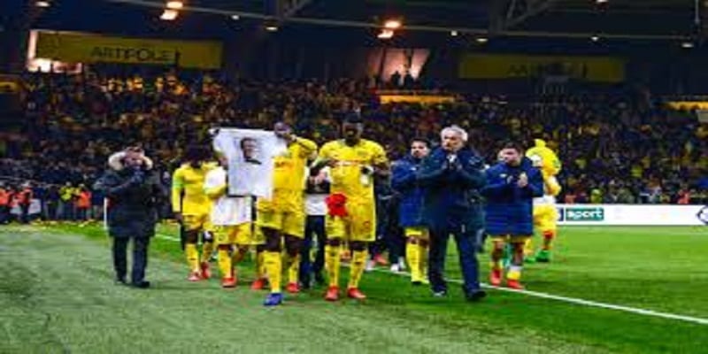 hommage FC Nantes