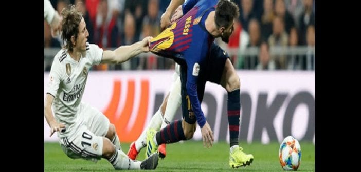 Clasico : Le Barça se moque de Luka Modric pour son geste sur Lionel Messi-Photos