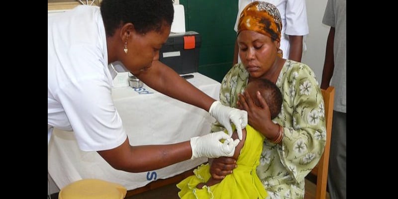 _95737325_firstjabphase3