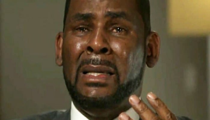 r_kelly_crying_gayle_king_CBS_interview