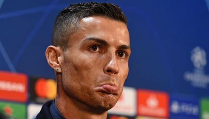 le-joueur-de-la-juventus-cristiano-ronaldo-en-conference-de-presse-a-old-trafford-le-22-octobre-2018_6120502