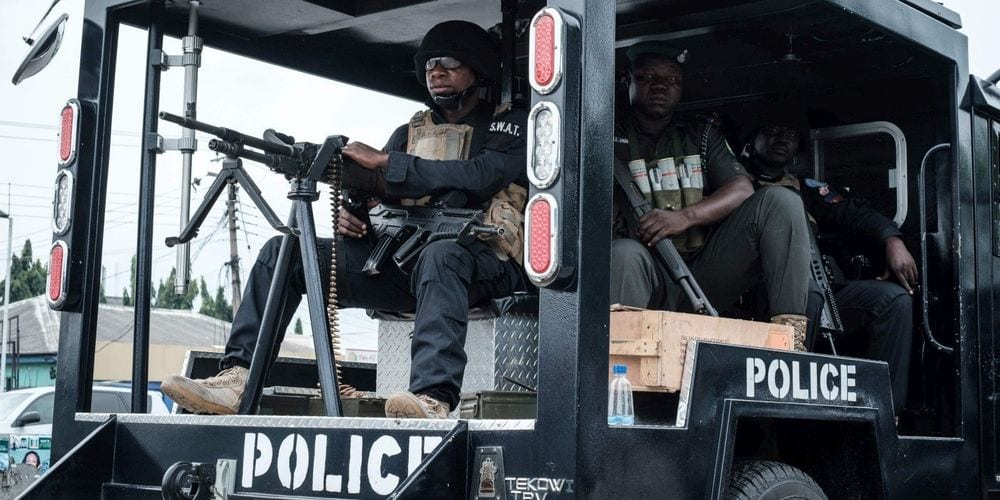 les-policiers-du-nigeria-ont-interpelle-deux-suspects