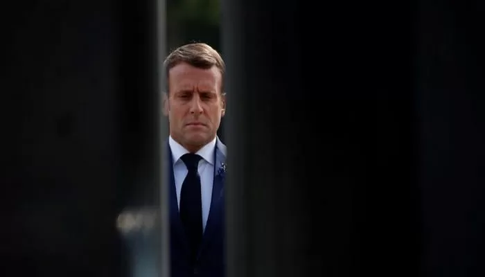 file-20200525-106862-1kquy9i