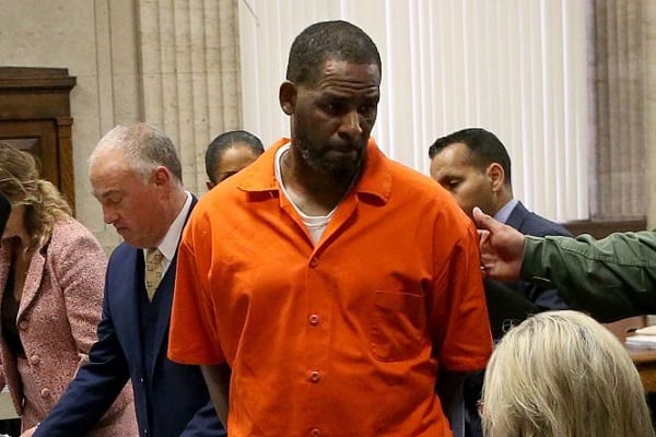 r-kelly-attacked-in-jail-cell