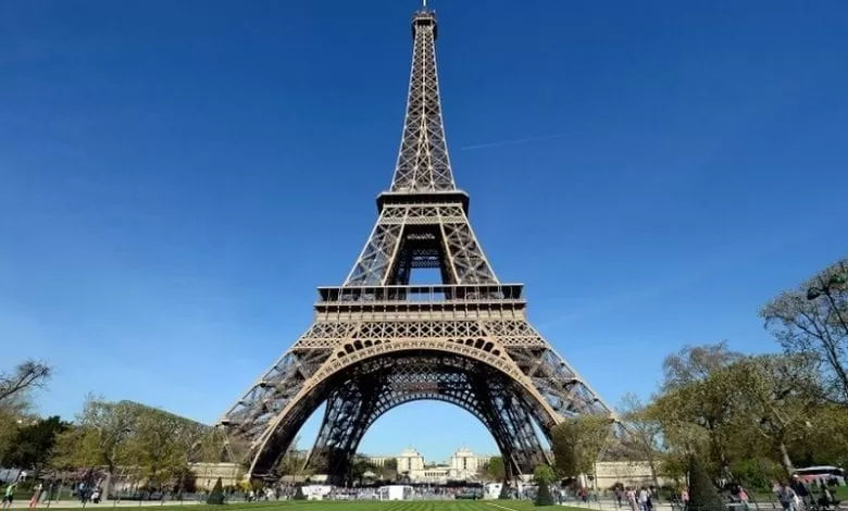 TOUR EIFFEL 2