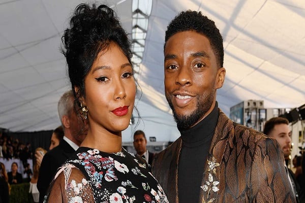 eto_trending_chadwickboseman_wife_101620vidpic