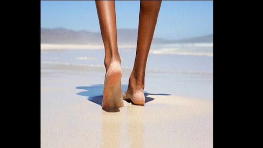 PIEDS NUS