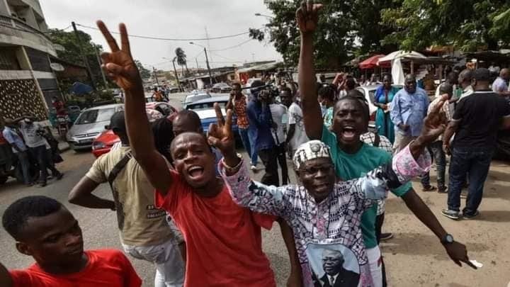 Côte d'Ivoire/ Arrivée de Laurent Gbagbo : ses partisans déjà gazés par la police à Port-Bouët