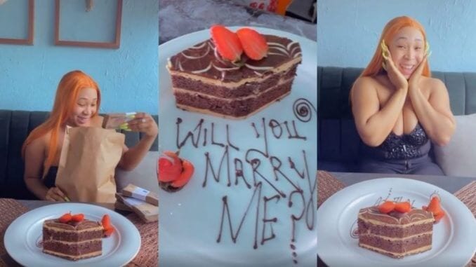 lady-receives-e282a62-5-million-after-saying-yes-to-her-mans-proposal-video (1)