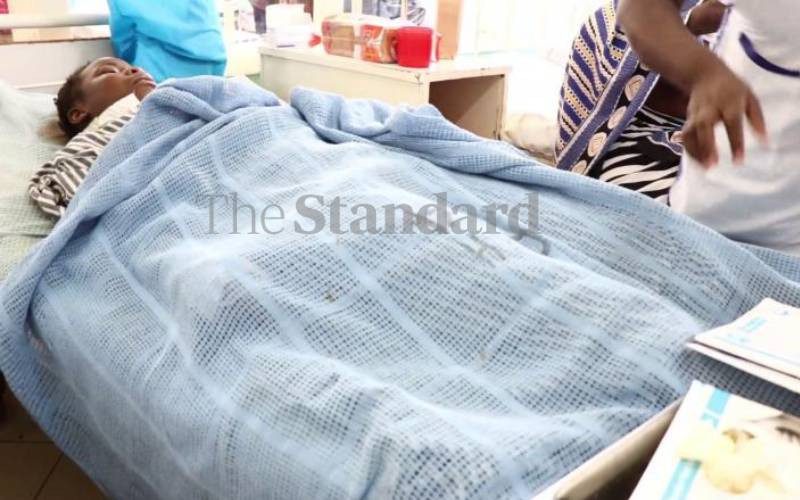 Après avoir eu les mains coupées par son mari, une Kenyane envoie un message poignant aux femmes