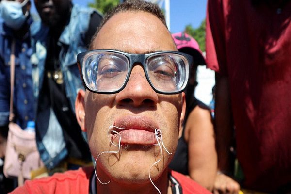 125603_MEXICO_MIGRANTSPROTEST_220216_RTR_1644988479579