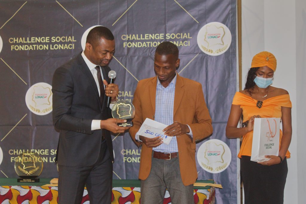 Challenge Social : la LONACI récompense 3 journalistes et lance ses activités pour l'année 2022