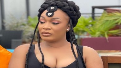 Josey sort de sa réserve après les tensions sur la toile