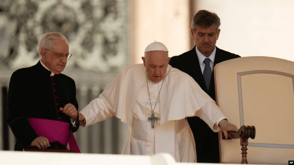 Le pape François serait sur le point de démissionner de son pontificat