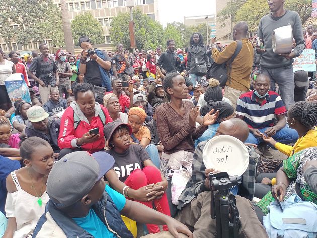 "Pas de nourriture, pas d'élections" - Les Kenyans dans la rue pour protester contre la cherté de la vie