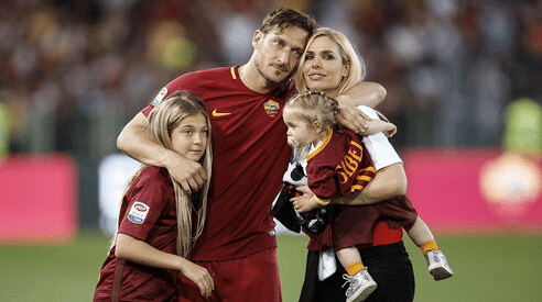 Après Piqué, Francesco Totti annonce à son tour son divorce avec Ilary Blasi après 20 ans d'union