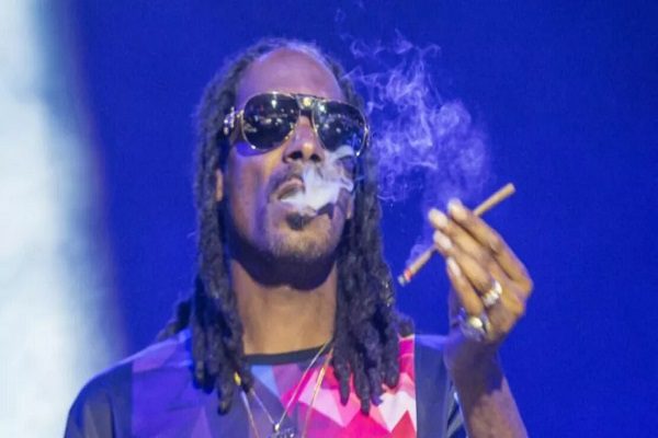 1110x624_snoop-dogg-comment-il-se-souvient-de-tous-ses-mots-de-passe_621f26aef0edc
