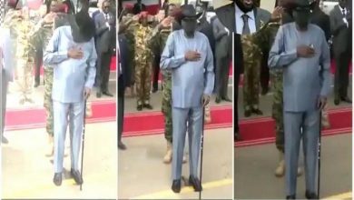 Le président du sud soudan fait pipi sur lui même