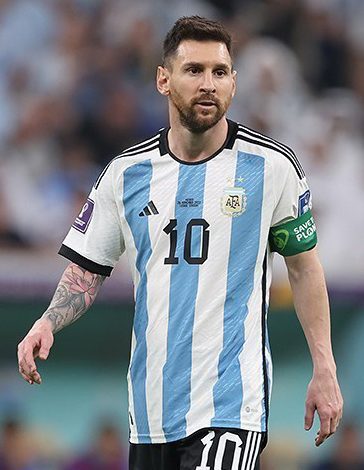 Lionel-Messi-Argentina-2022-FIFA-World-Cup_cropped