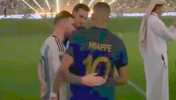 Mbappé révèle ce qu’il a dit à Messi au Mondial du Qatar