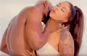 Cameroun / la chanteuse Blanche Bally accusée de pratique à caractère porno.graphique