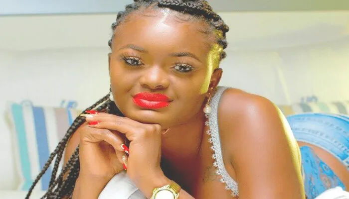 Creol avec des billets de banque