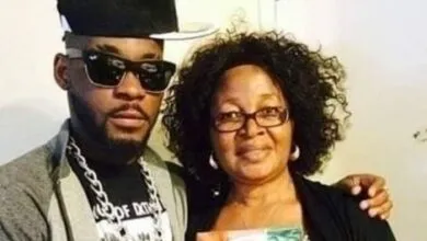 la-grand-mc3a8re-darafat-accuse-tina-glamour-davoir-tuc3a9-son-fils