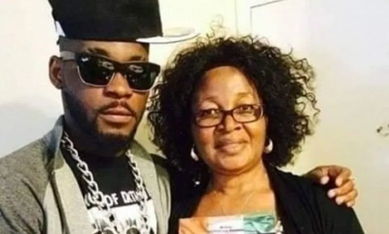 la-grand-mc3a8re-darafat-accuse-tina-glamour-davoir-tuc3a9-son-fils