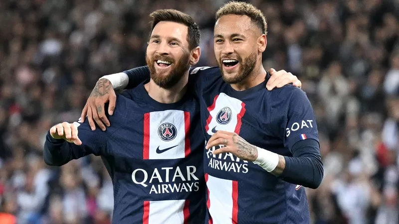 Lionel-Messi-et-Neymar-lors-du-recital-du-PSG-le-25-octobre-2022-1508455