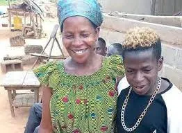 "Tu as abandonné ton fils…", Lolo Beauté tacle sévèrement la mère de Dj congélateur