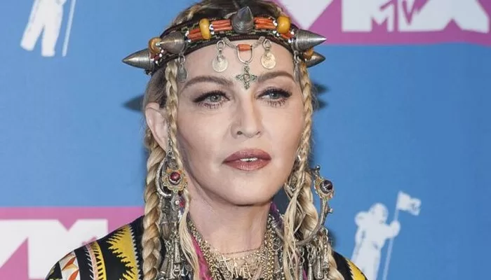Madonna refuse la collaboration avec des chanteurs