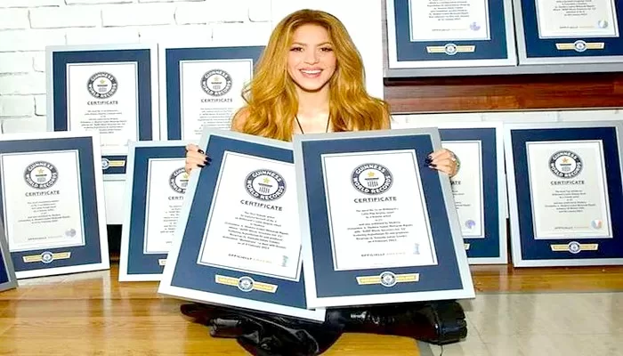 Shakira bat 14 records guinness