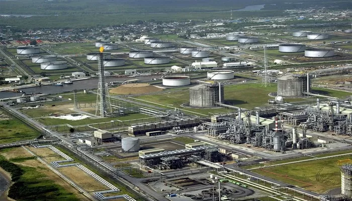 140509-nigeria-oil-production