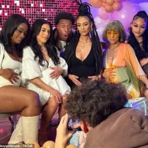 Un jeune homme engrosse 5 femmes en même temps