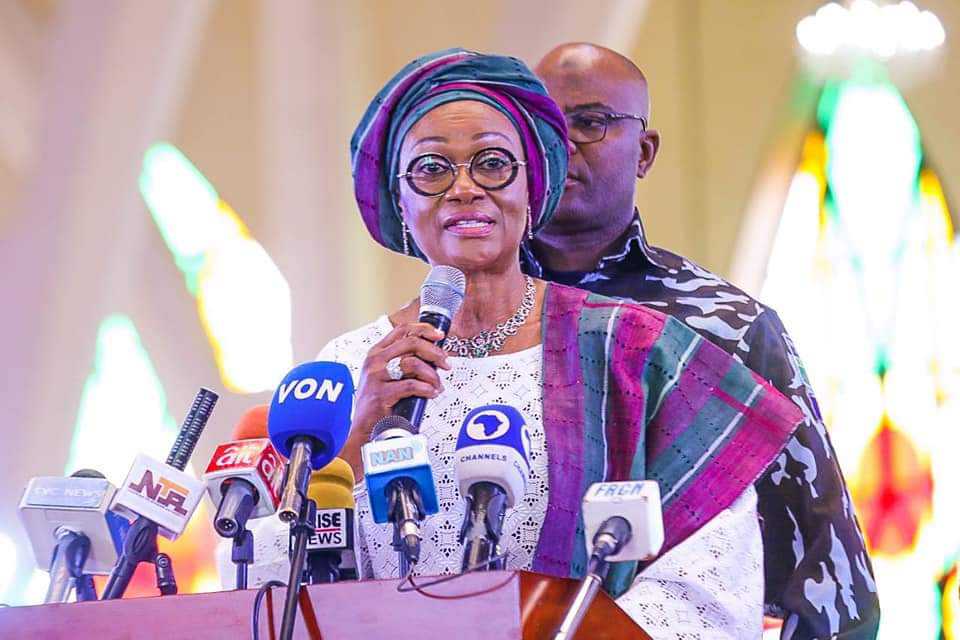 Polémique au Nigeria : la Première dame suscite un débat controversé avec ses propos sur les migrants nigérians