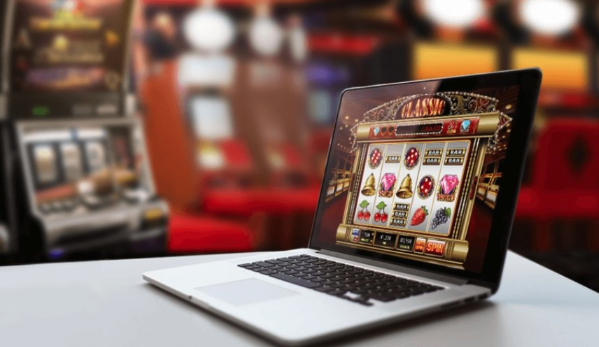 Casinos en ligne : les thèmes des machines à sous sont-ils vraiment importants ?