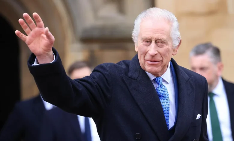 Une célèbre actrice hollywoodienne affirme que le roi Charles a flirté avec elle