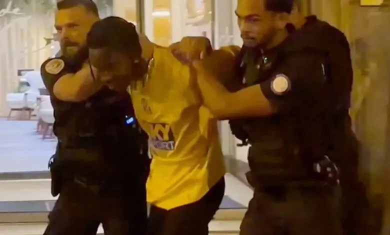 le-rappeur-Travis-Scott-arreté-à-Paris