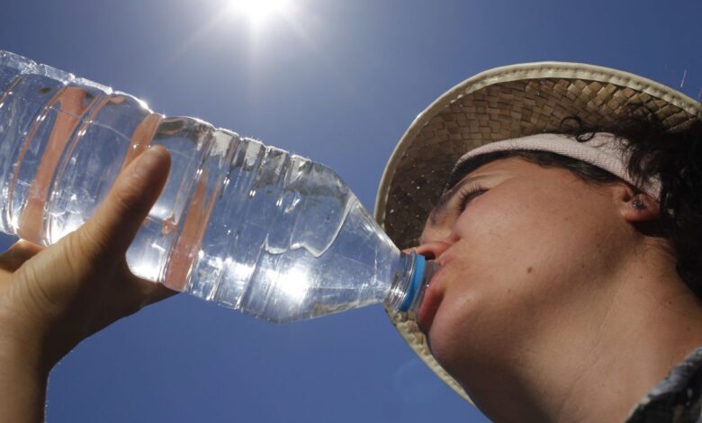 Les dangers de boire l&rsquo;eau en bouteille