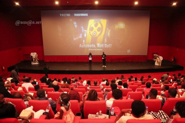 Dévoilé en avant-première du film Transformers 8 / Le SPARK 30 de TECNO a séduit influenceurs et clients