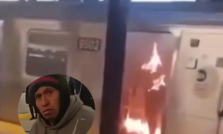 Un homme guatémaltèque incendie une femme dans le métro de New York
