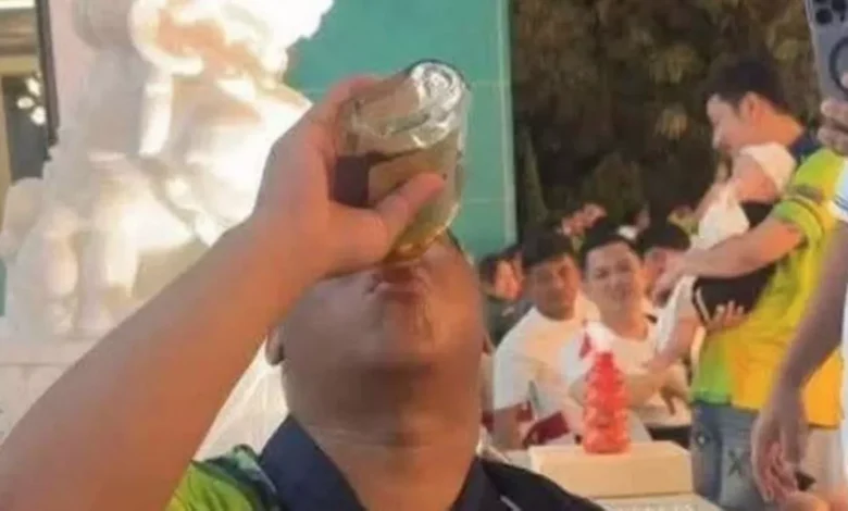 il decede apres avoir avalé une bouteille de whisky