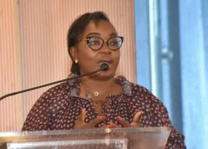 Les avocats face aux défis du numérique / Me Florence Loan-Messan respecte une promesse de campagne