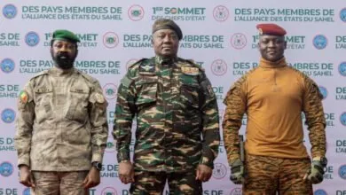 L_ALLIANCE-DES-ETATS-DU-SAHEL-PRESENTE-LEUR-DRAPEAU