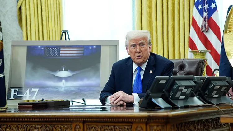 Trump annonce la création par les États-Unis de l’avion le plus meurtrier au monde