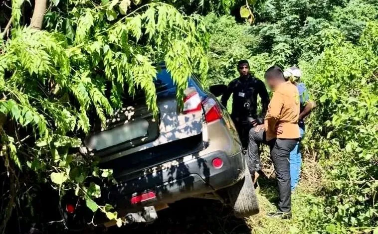 un sud africain percute sa voiture en tentant de tuer sa femme